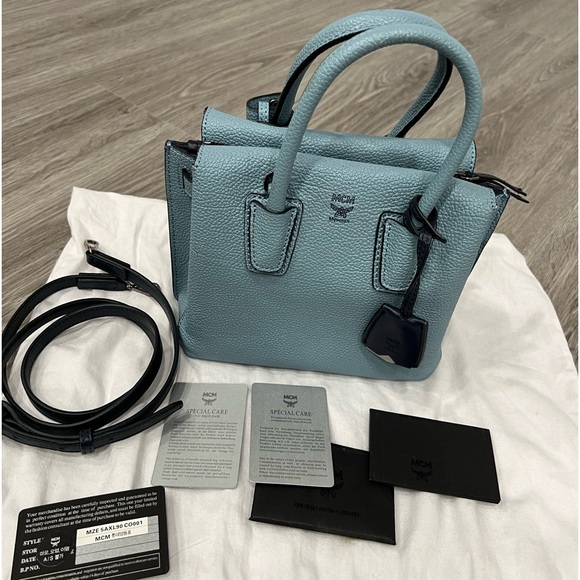 Authentic MCM Small Milla Bag - Picture 3 of 16